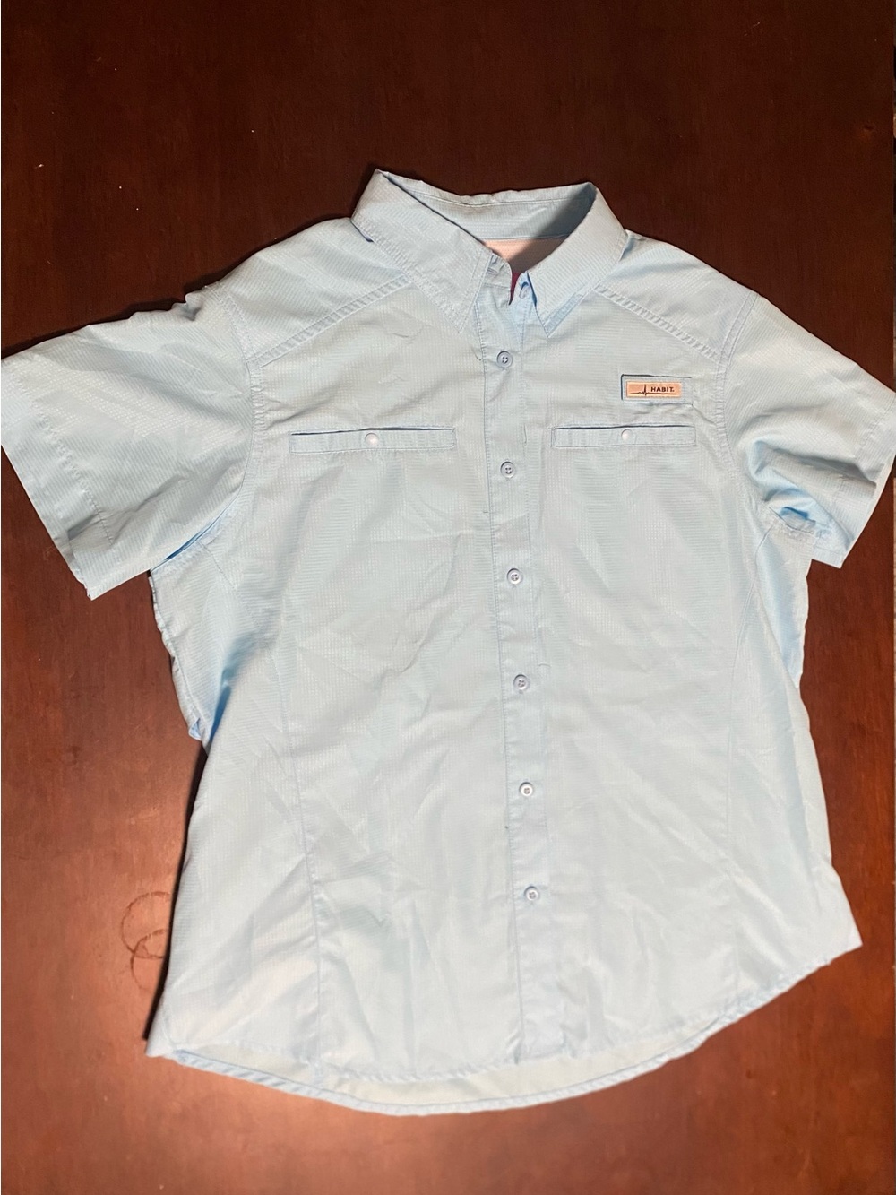 Light Blue Short-Sleeve Button-Up Shirt - Men Size Large